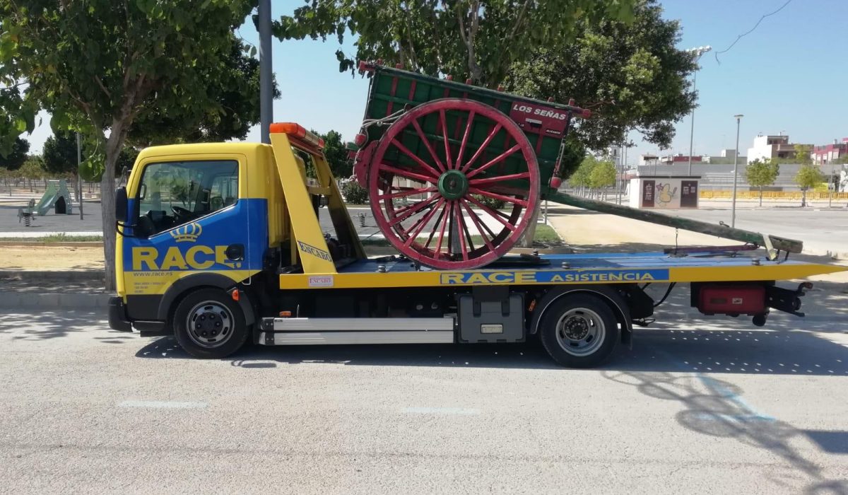 Grúas con plataforma partida